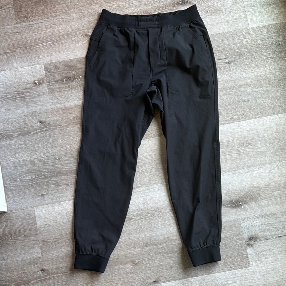 Men's Black Lululemon Jogger Pants